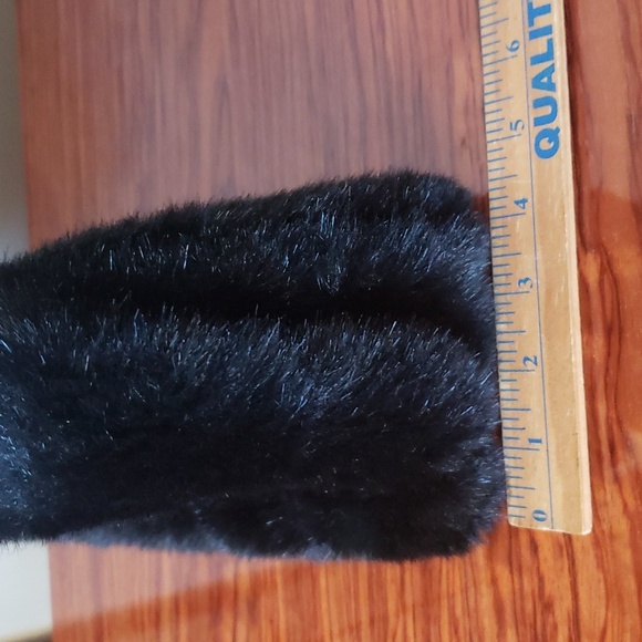 Stons & Black Faux Fur Exterior Satchel/Top Handle Bag Handbags & Bags for Women - Picture 8 of 11